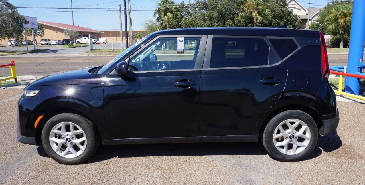 Kia Soul LX CVT 2021 Kia Soul LX CVT 2021