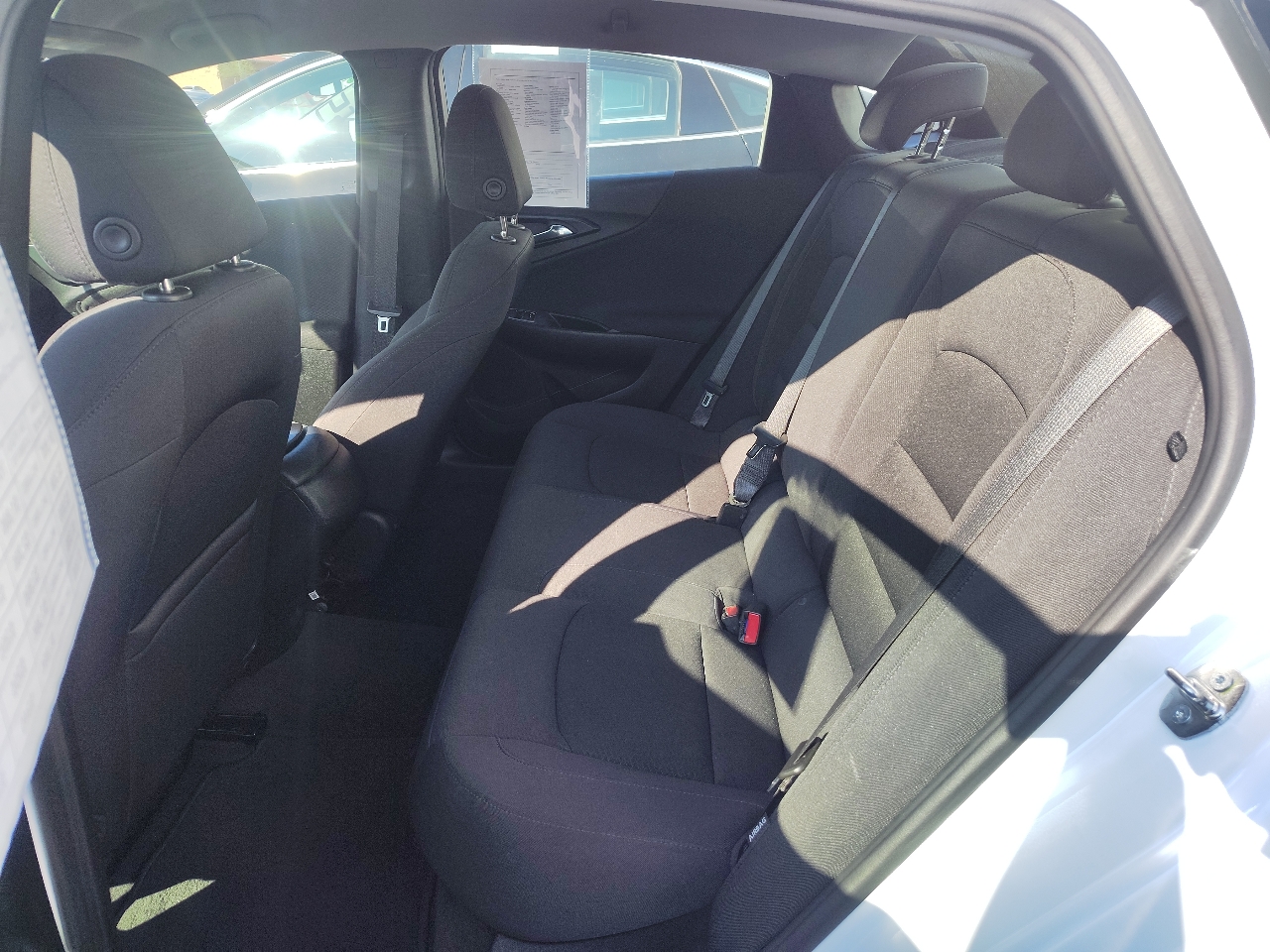 2021 Chevrolet Malibu LS photo 4