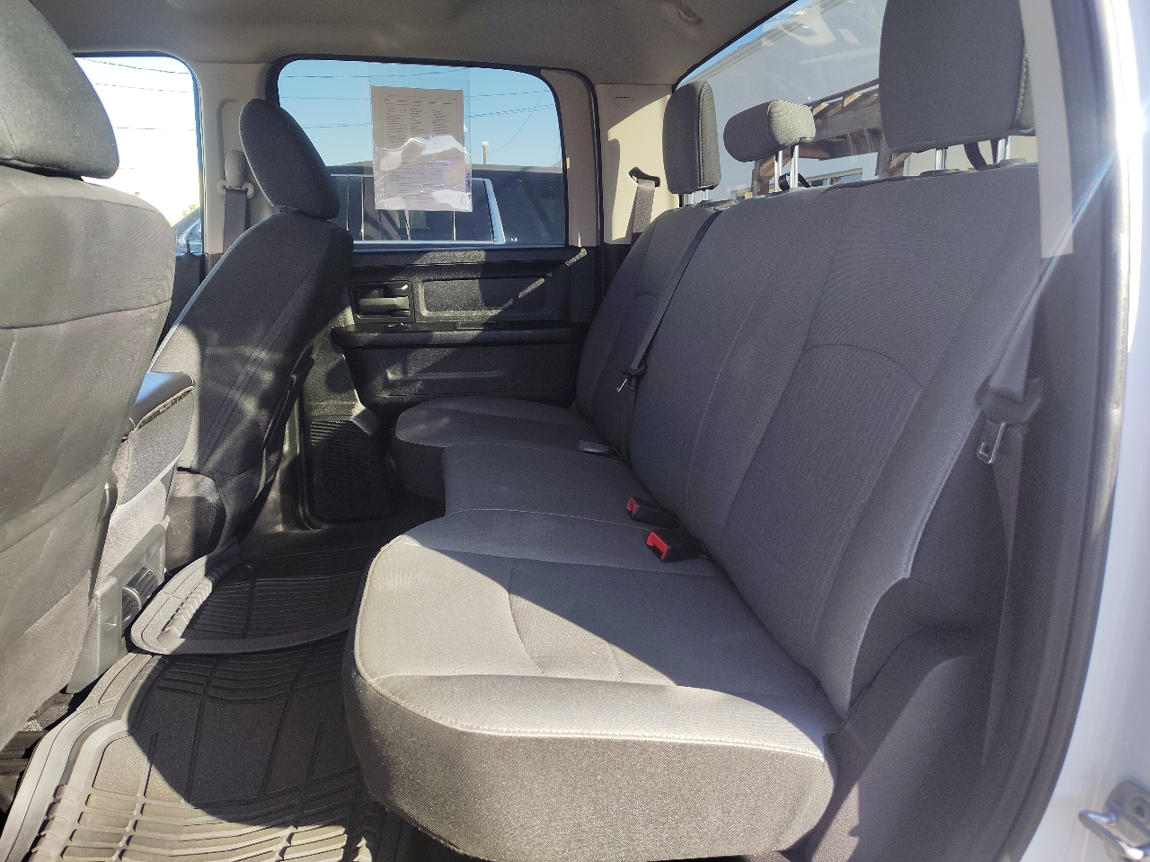 RAM 1500 Classic Tradesman Crew Cab SWB 2WD 2022 RAM 1500 Classic Tradesman Crew Cab SWB 2WD 2022