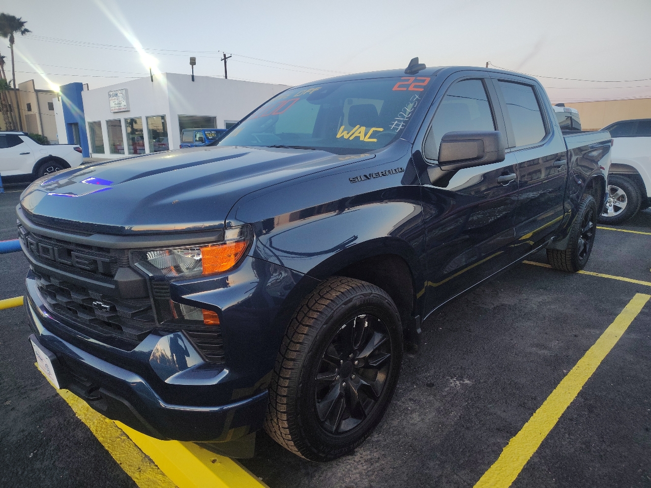 Chevrolet Silverado 1500 Custom Crew Cab 2WD 2022