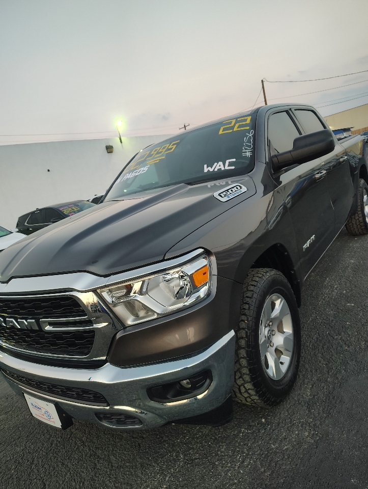 RAM 1500 Big Horn Crew Cab SWB 2WD 2022