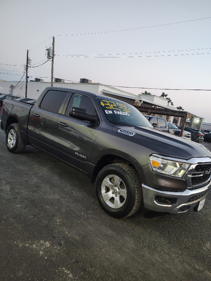 RAM 1500 Big Horn Crew Cab SWB 2WD 2022