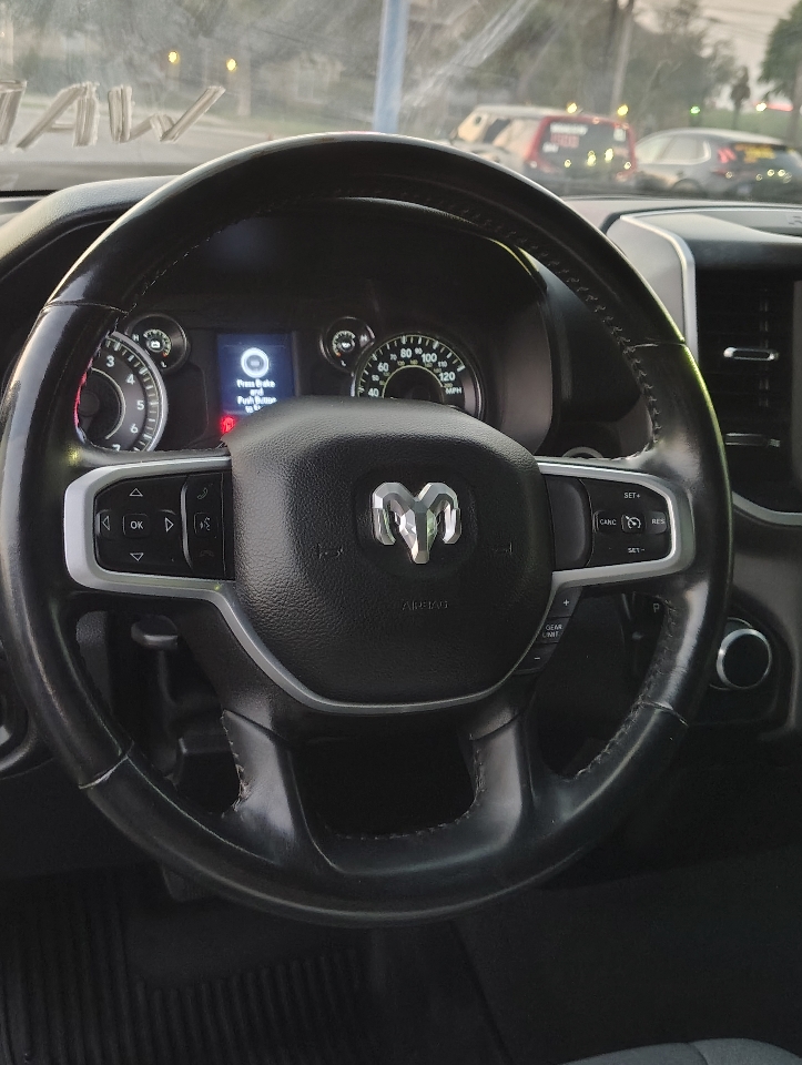 RAM 1500 Big Horn Crew Cab SWB 2WD 2022