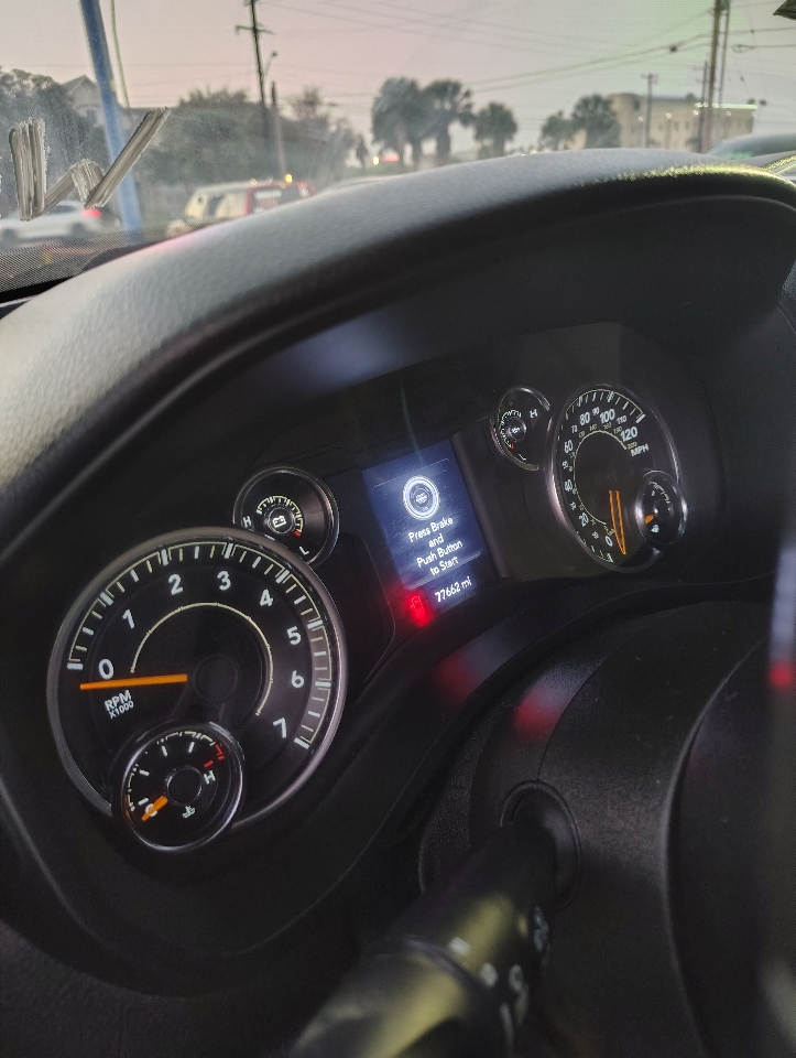 RAM 1500 Big Horn Crew Cab SWB 2WD 2022