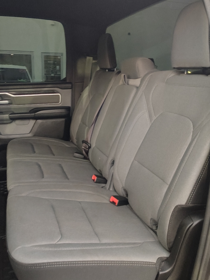 RAM 1500 Big Horn Crew Cab SWB 2WD 2022