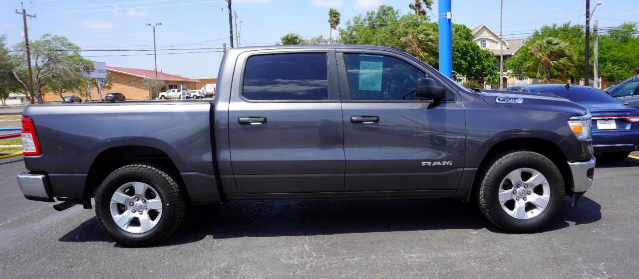 RAM 1500 Big Horn Crew Cab SWB 2WD 2022