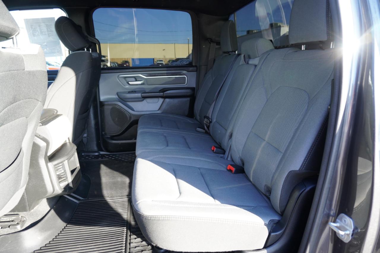 RAM 1500 Big Horn Crew Cab SWB 2WD 2022