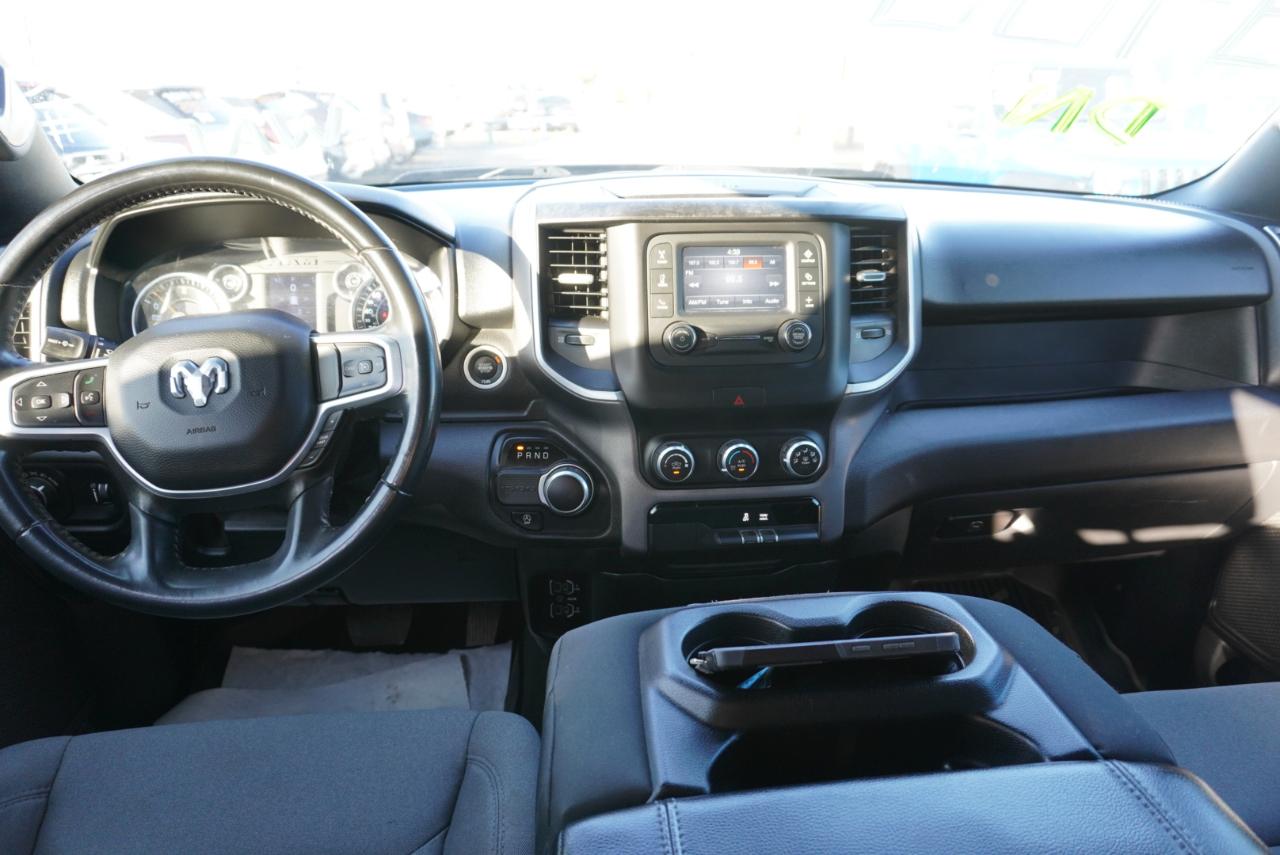 RAM 1500 Big Horn Crew Cab SWB 2WD 2022