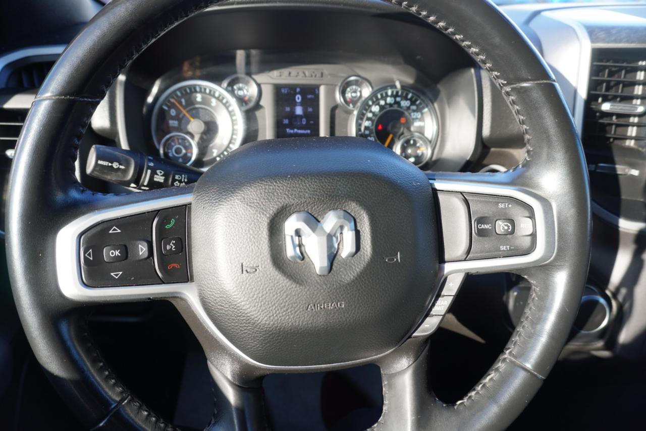 RAM 1500 Big Horn Crew Cab SWB 2WD 2022