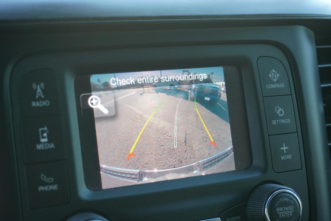 RAM 1500 Big Horn Crew Cab SWB 2WD 2022