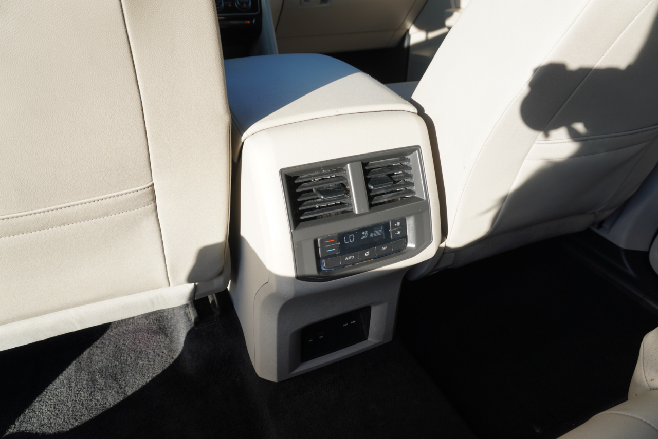 Volkswagen Atlas V6 SE w/Technology 2022