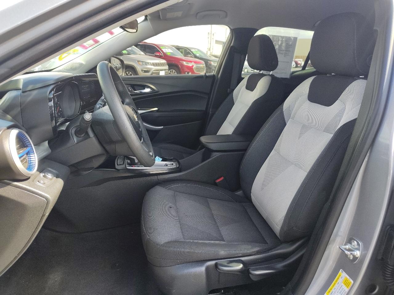 Chevrolet Trax LS 2025