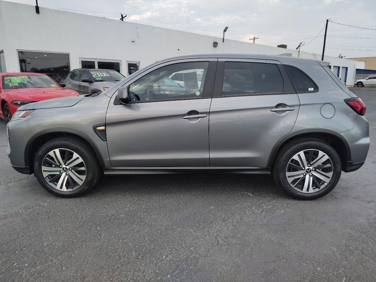 Mitsubishi Outlander Sport 2.0 ES 4WD 2025