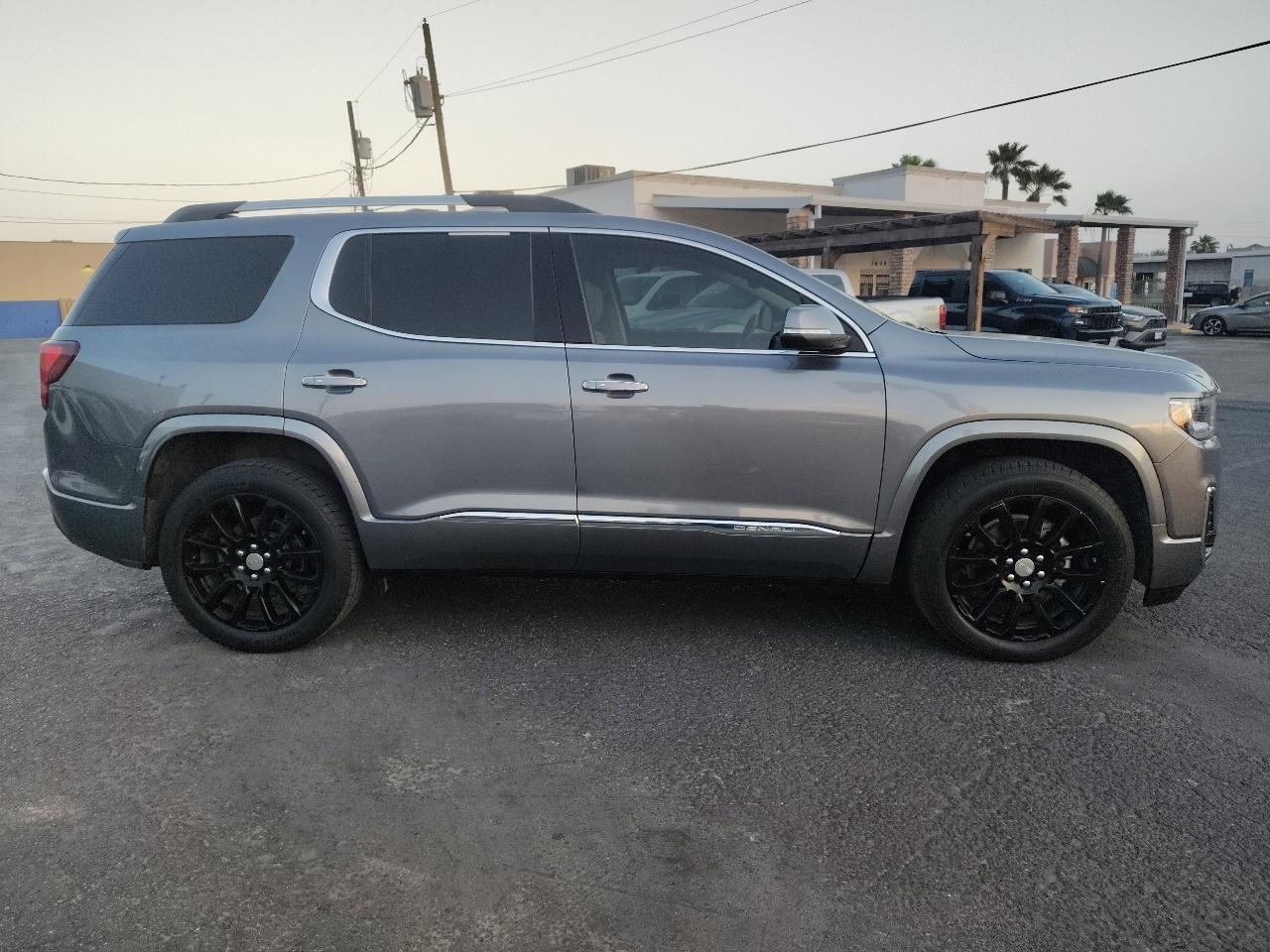 GMC Acadia Denali 2021