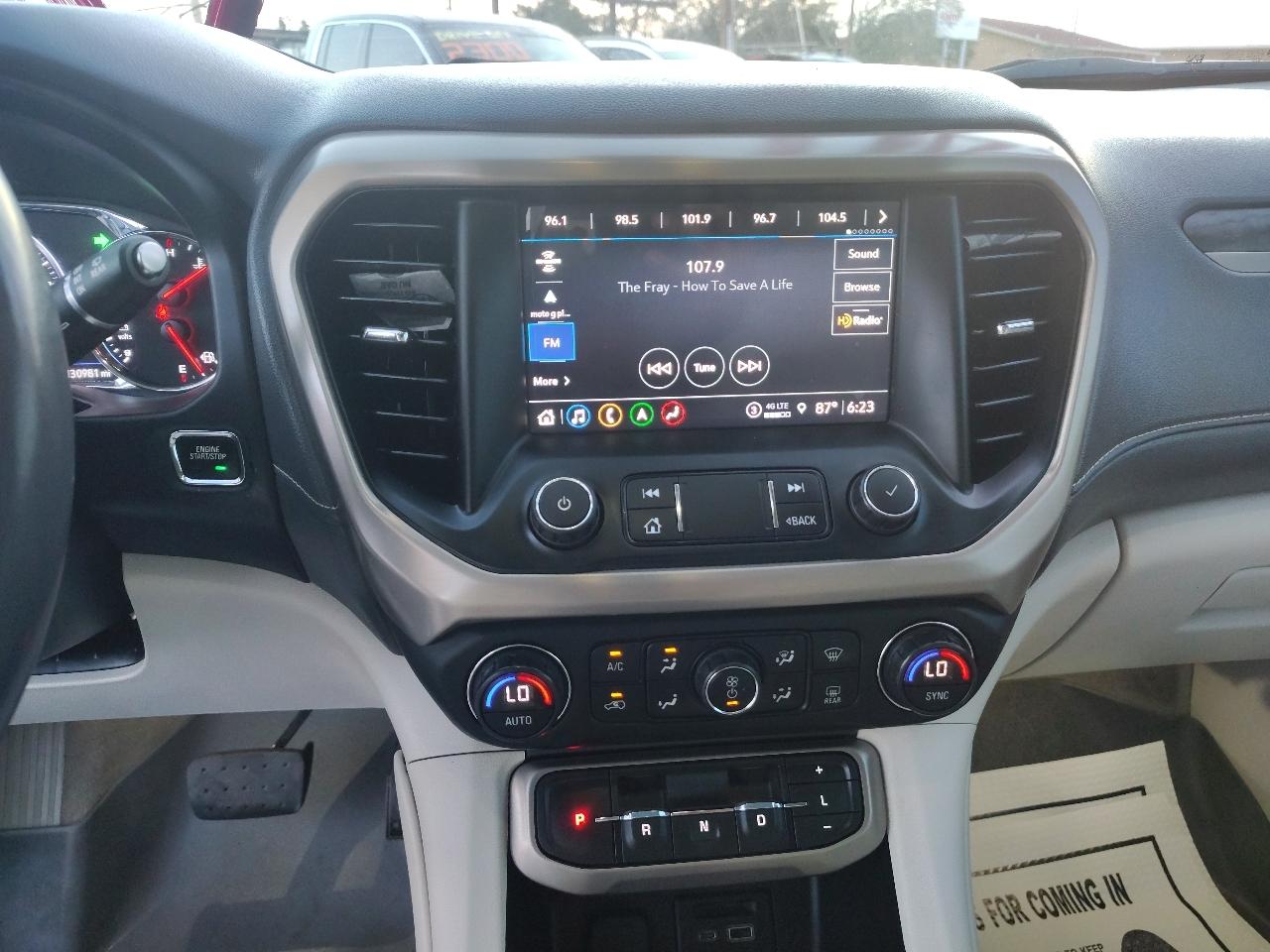 GMC Acadia Denali 2021