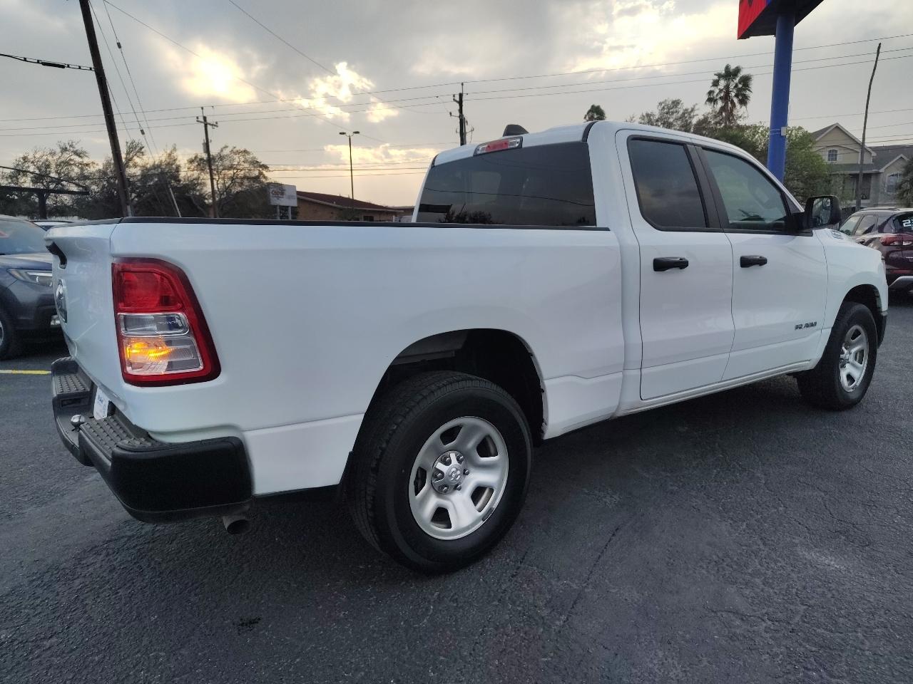 RAM 1500 Tradesman Quad Cab 2WD 2022