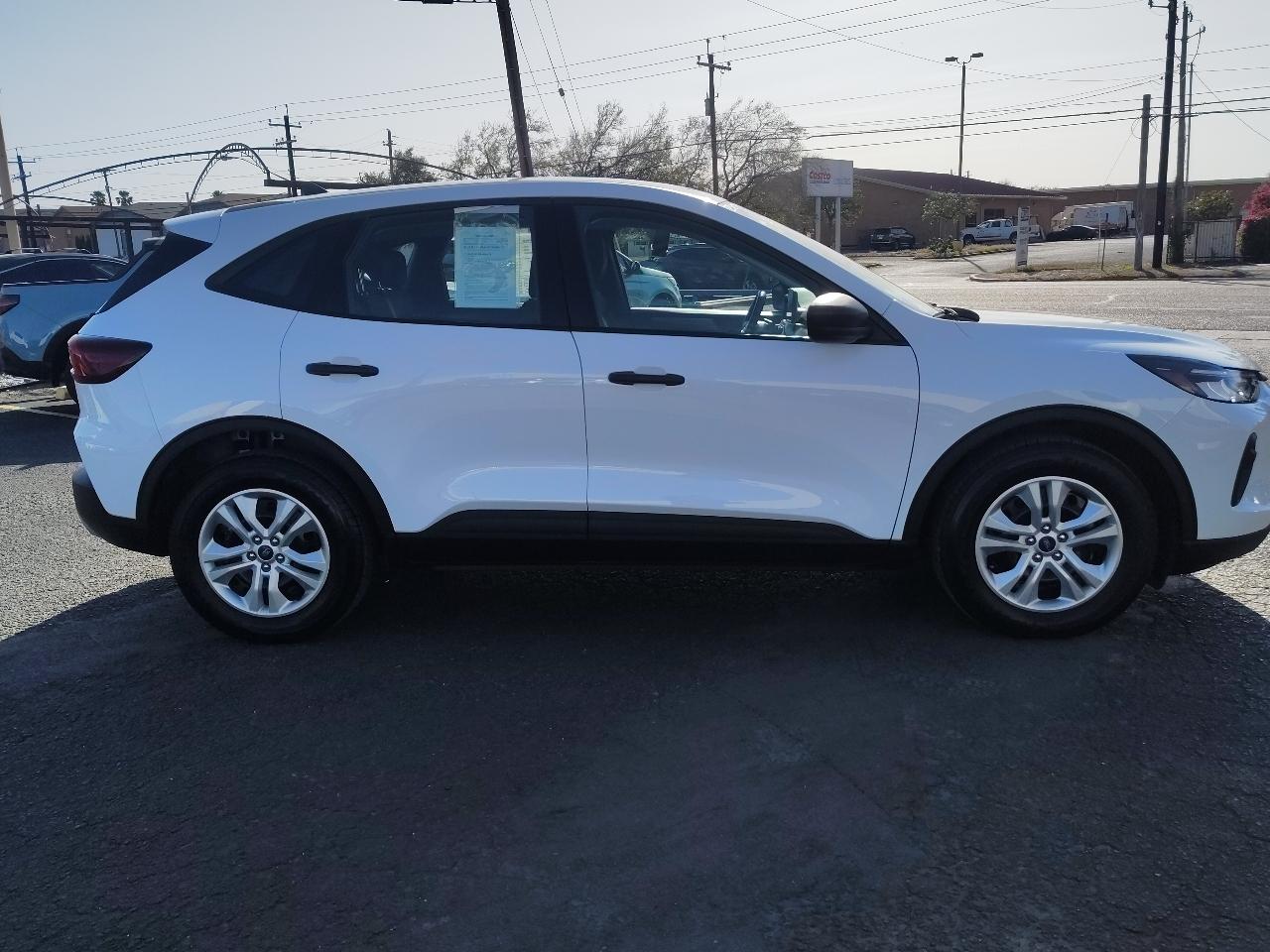 Ford Escape Base 2023