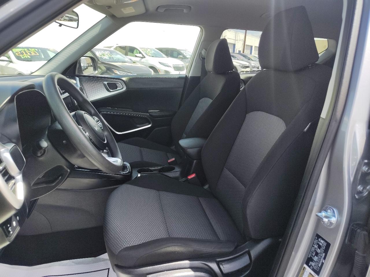 Kia Soul LX CVT 2024