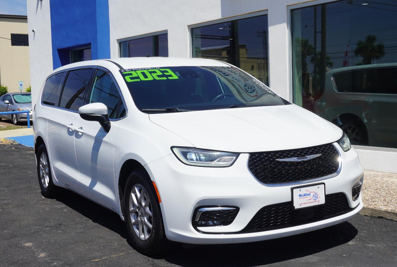 2023 Chrysler Pacifica Touring