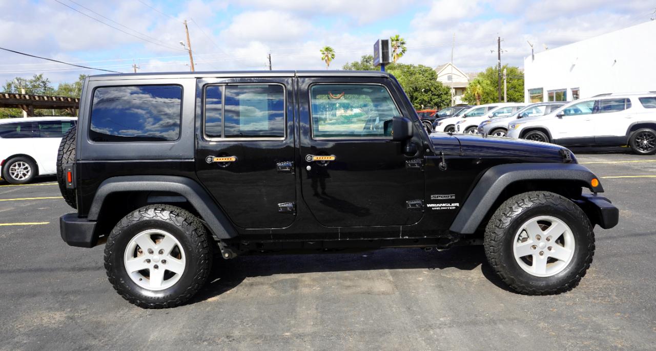 Jeep Wrangler photo 4