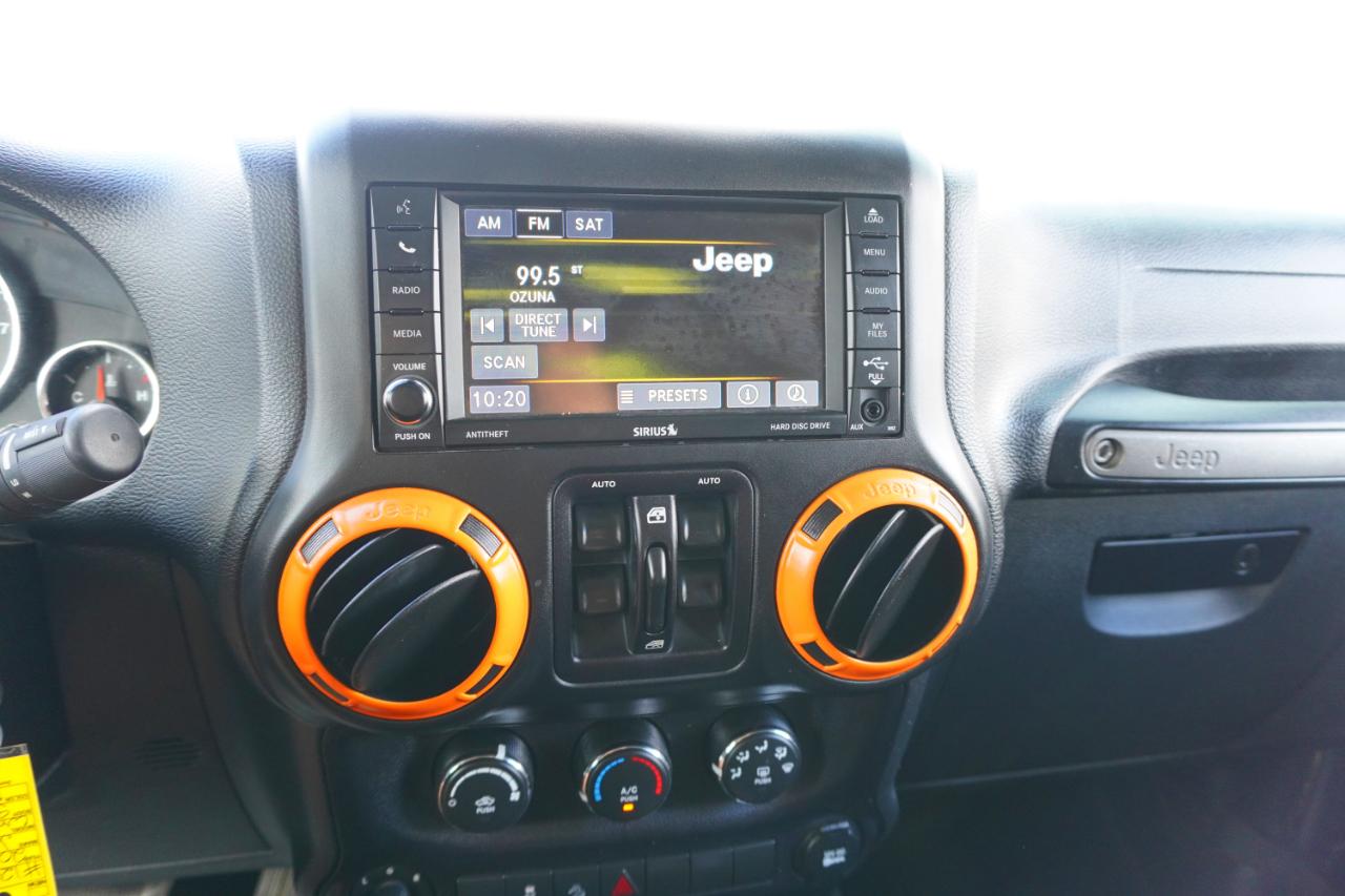 Jeep Wrangler photo 8