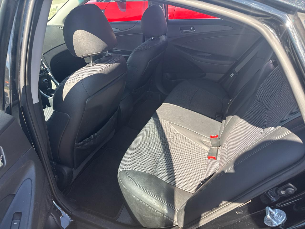 Hyundai Sonata Limited Auto 2011