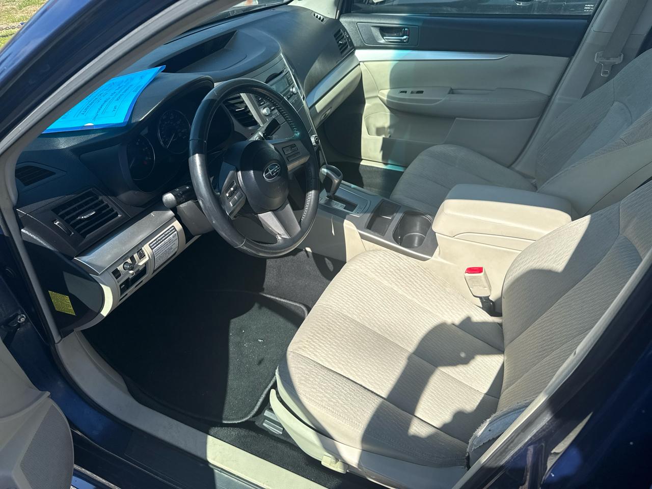 Subaru Legacy 2.5i Premium 2011