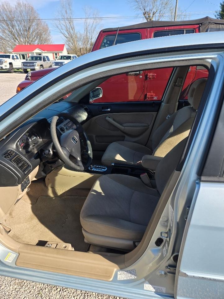 Honda Civic Hybrid Sedan with CVT 2003