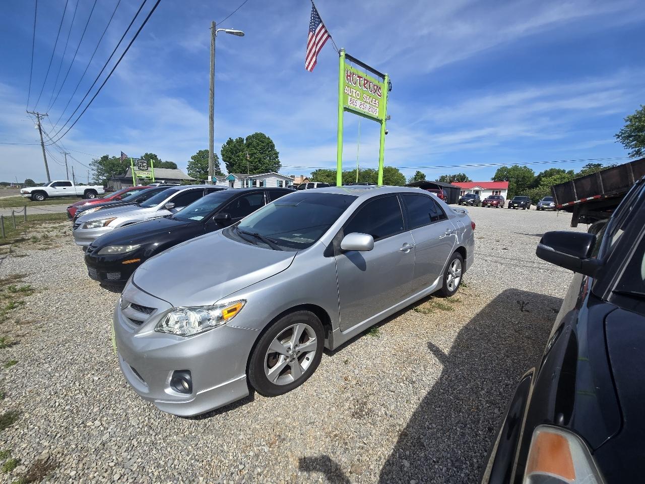 Toyota Corolla S 5-Speed MT 2011