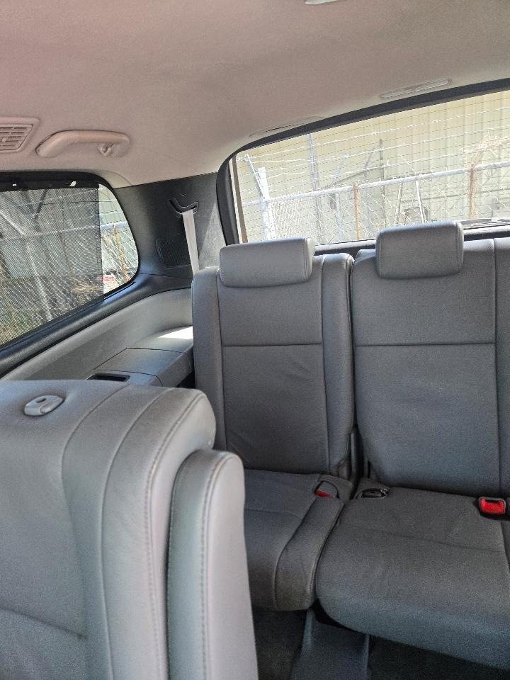 Toyota Sequoia Limited 4WD FFV 2010