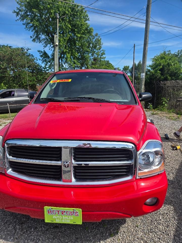 Dodge Durango Adventurer Model 2WD 2005