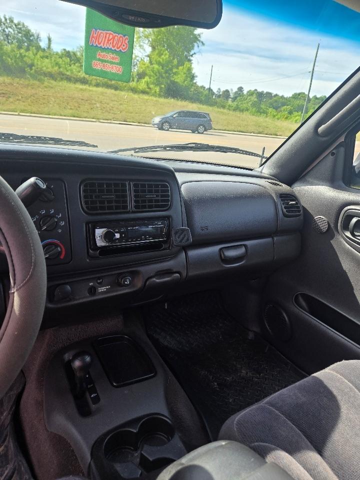 Dodge Dakota Club Cab 4WD 2000