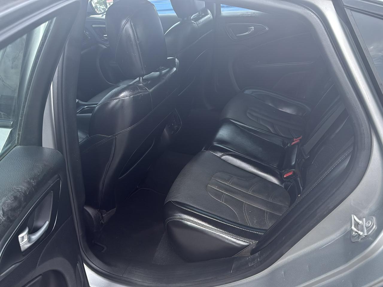 Chrysler 200 S 2015