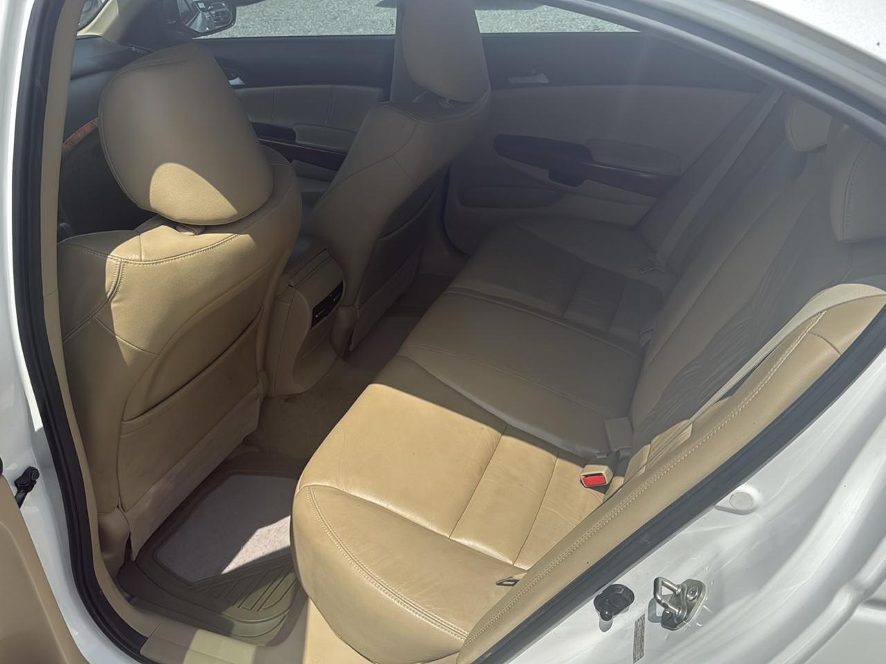Honda Accord EX-L V6 Sedan AT 2012