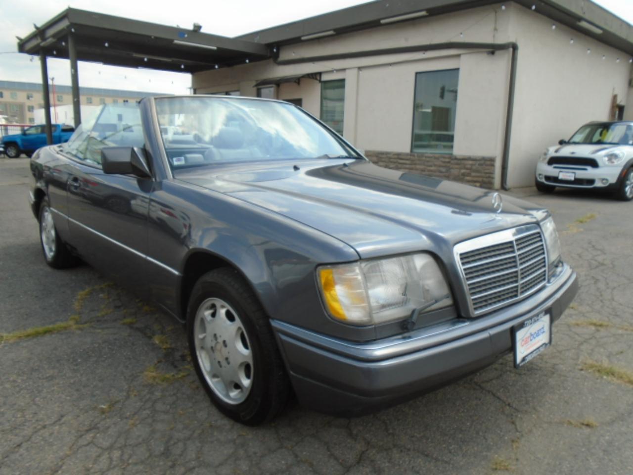 Mercedes-Benz E Class 2dr Cabriolet 3.2L 1995