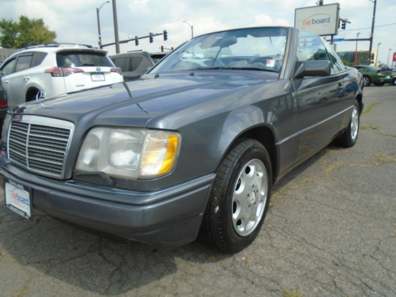 Mercedes-Benz E Class 2dr Cabriolet 3.2L 1995