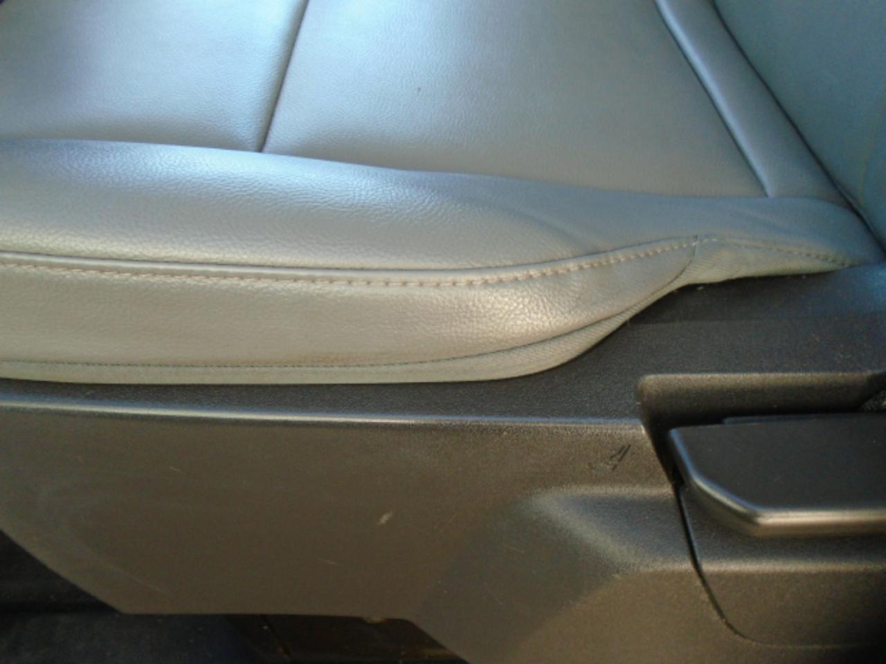 Ford Transit Van T-150 148" Med Rf 8600 GVWR Sliding RH Dr 2018