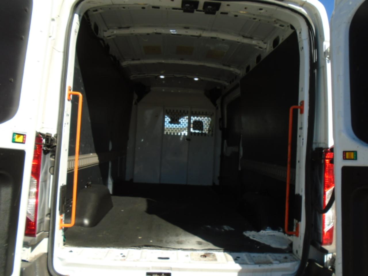 Ford Transit Van T-150 148" Med Rf 8600 GVWR Sliding RH Dr 2018