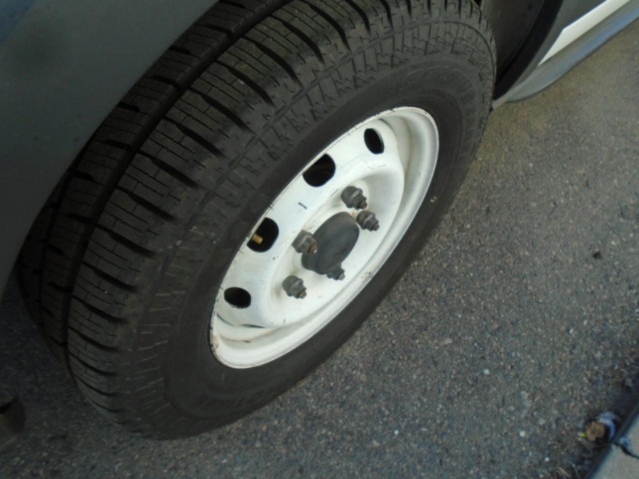 Ford Transit Van T-150 148" Med Rf 8600 GVWR Sliding RH Dr 2018