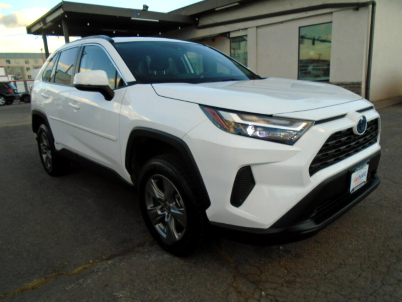 Toyota RAV4 Hybrid LE AWD (Natl) 2024