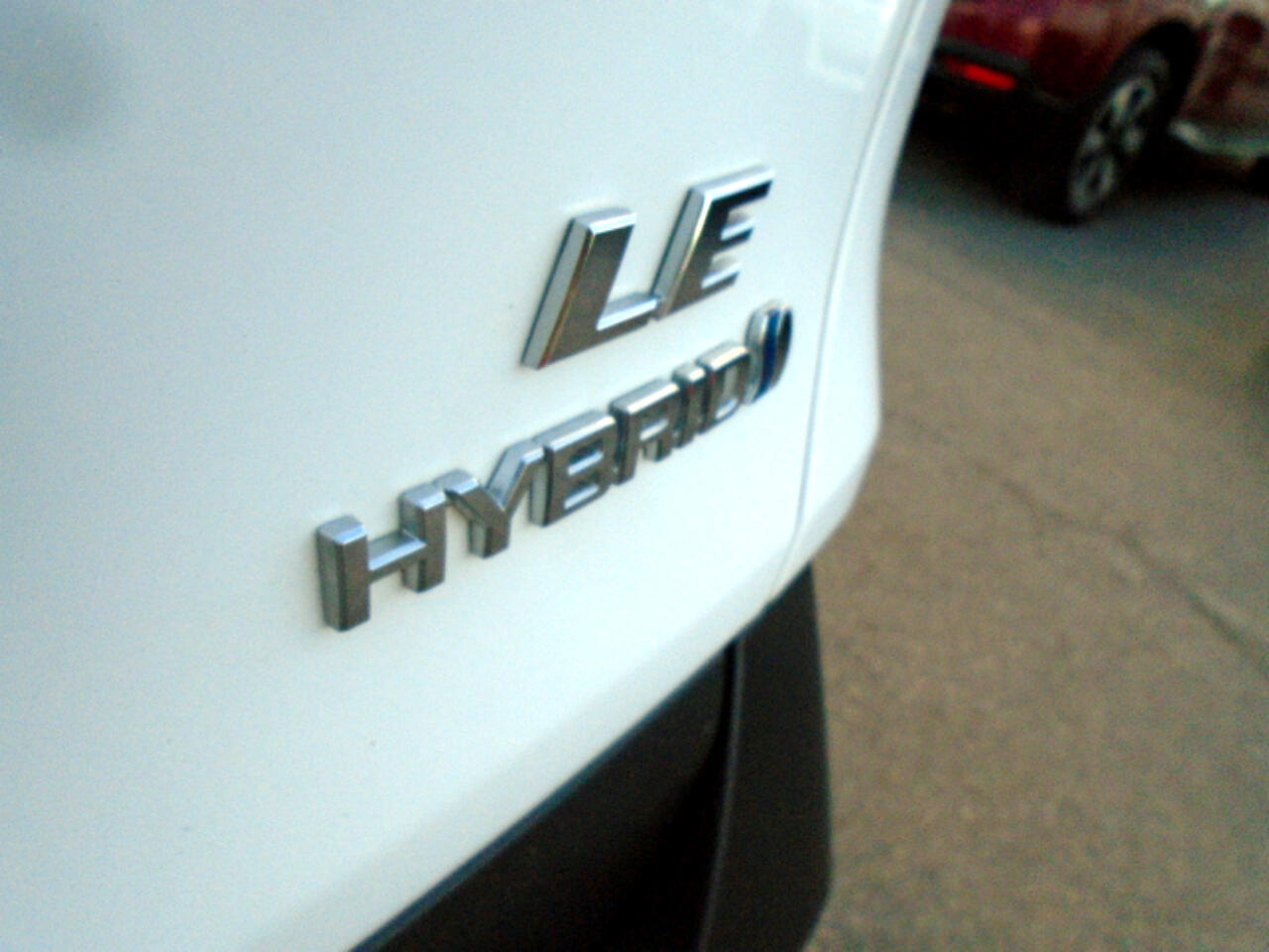 Toyota RAV4 Hybrid LE AWD (Natl) 2024