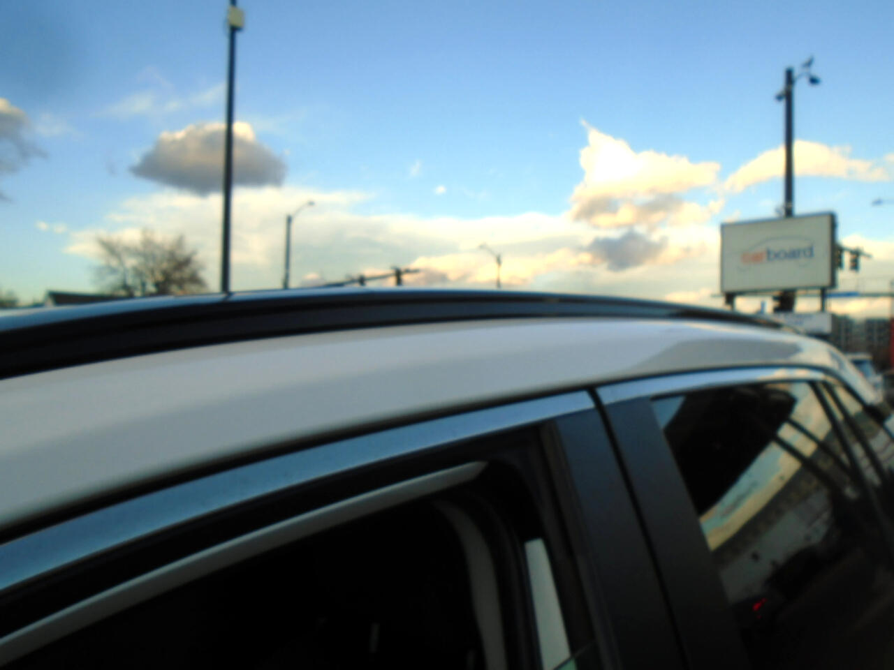 Toyota RAV4 Hybrid LE AWD (Natl) 2024