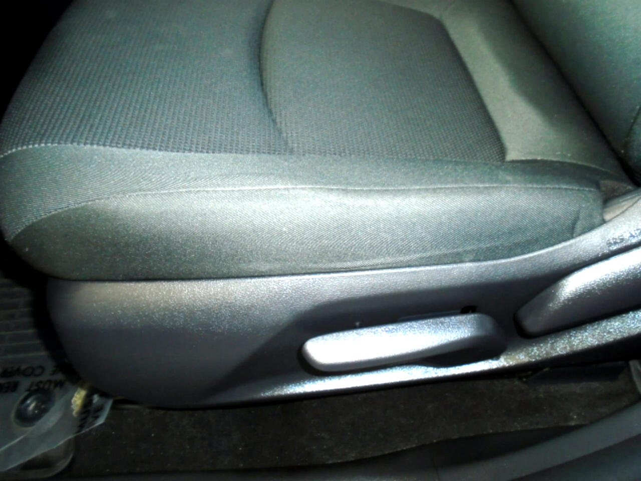 Toyota RAV4 Hybrid LE AWD (Natl) 2024