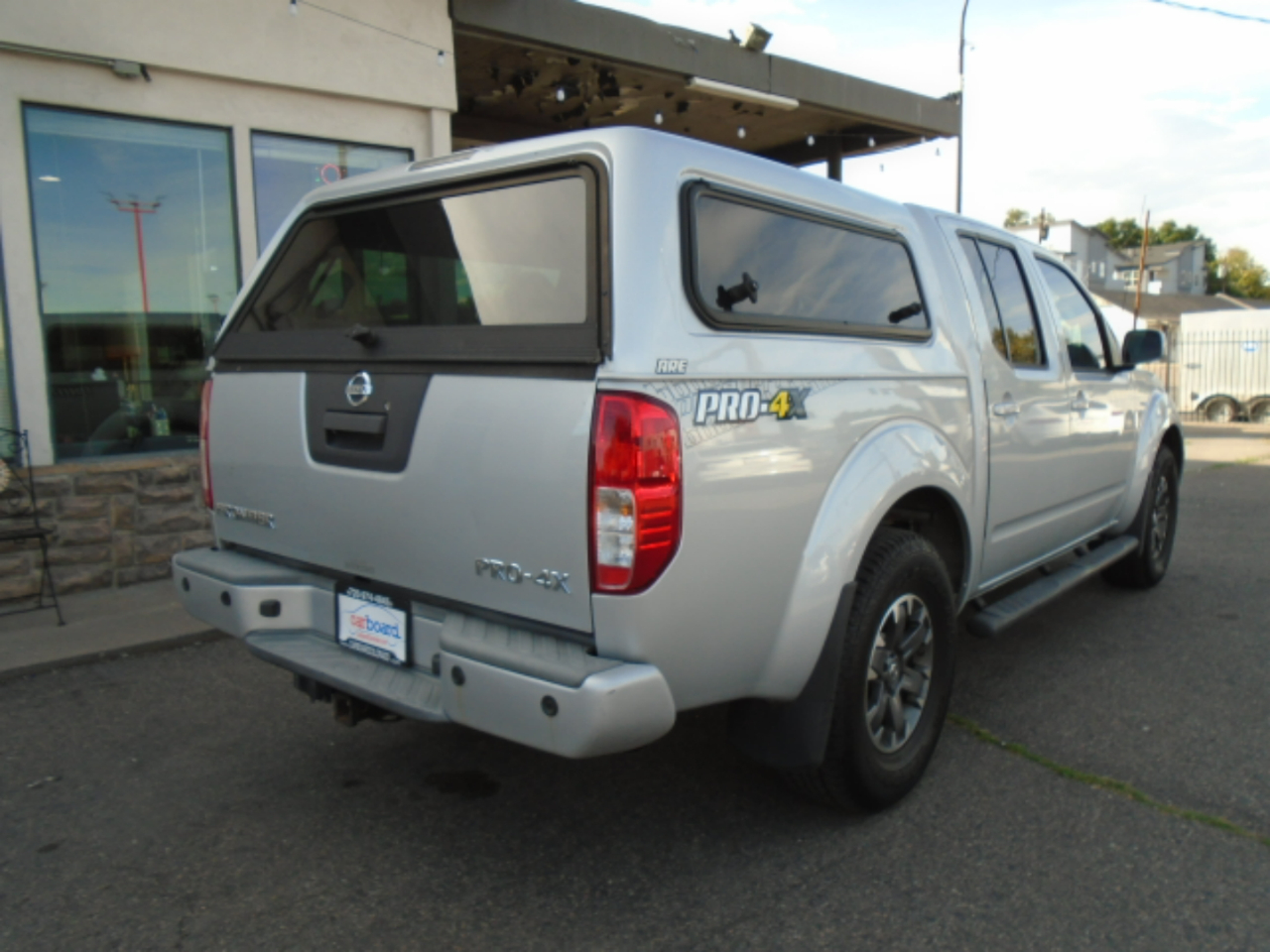 2015 Nissan Frontier Crew Cab PRO-4X photo 4