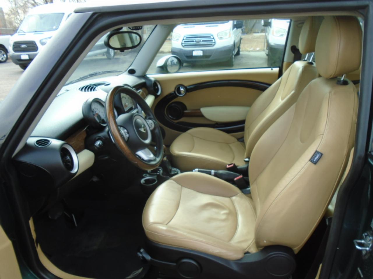 MINI Cooper Hardtop 2dr Cpe 2008