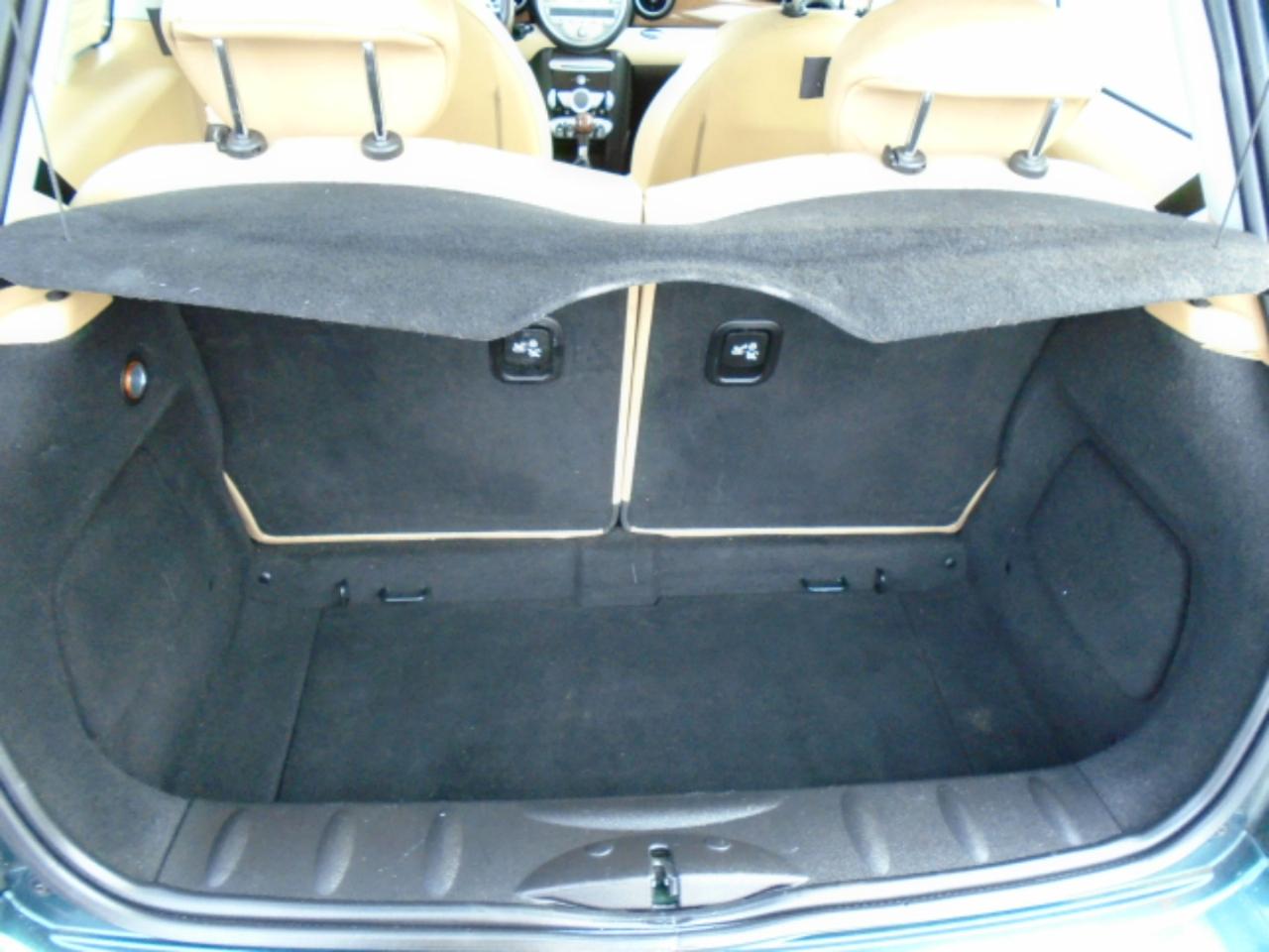 MINI Cooper Hardtop 2dr Cpe 2008