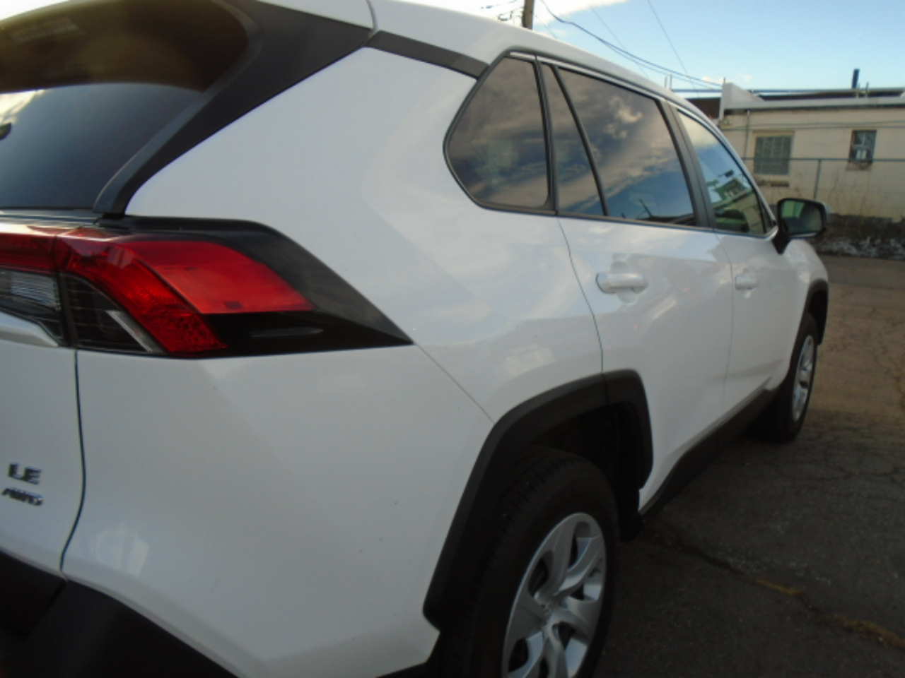 Toyota RAV4 LE AWD (Natl) 2024