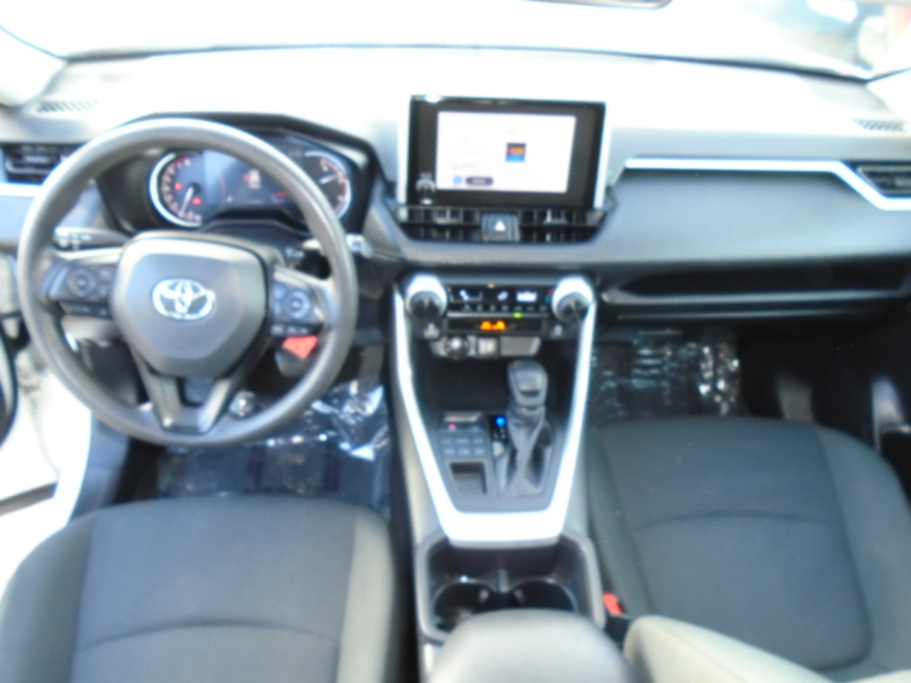 Toyota RAV4 LE AWD (Natl) 2024