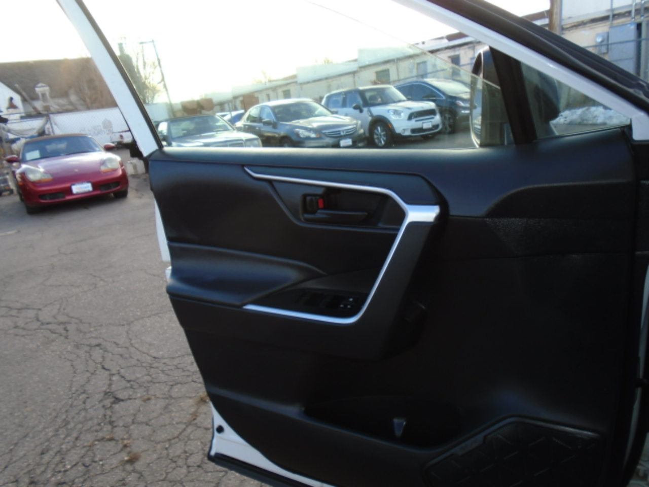 Toyota RAV4 LE AWD (Natl) 2024