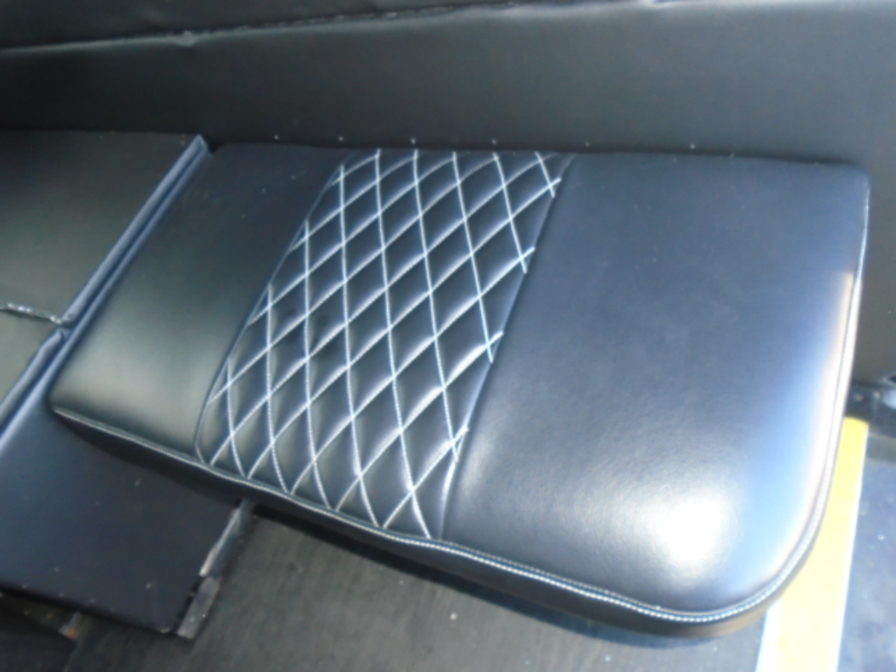 Ford Transit Passenger Wagon T-350 148" EL High Roof XLT Sliding RH Dr DRW 2019